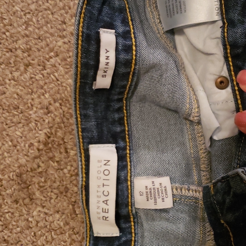 Kenneth Cole Reaction Shorts - Picture 2 of 3